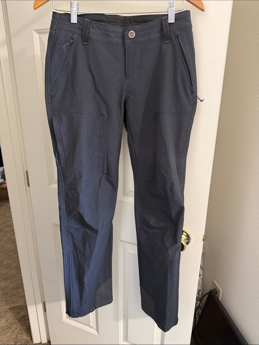 Kuhl Women’s Dark Gray Cargo Stretch Pants